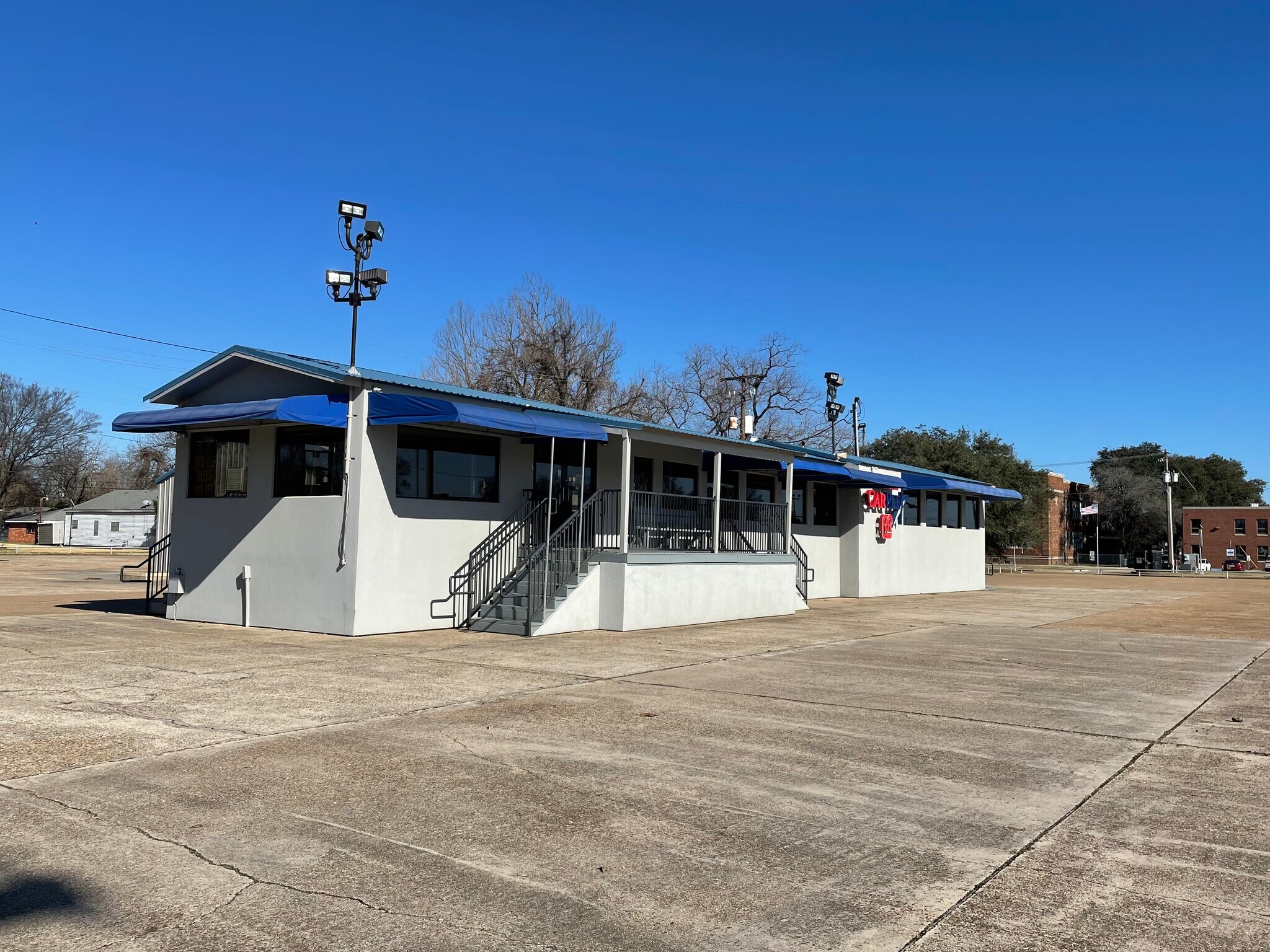 207 E Texas St, Bossier City, LA à louer Photo principale– Image 1 sur 13