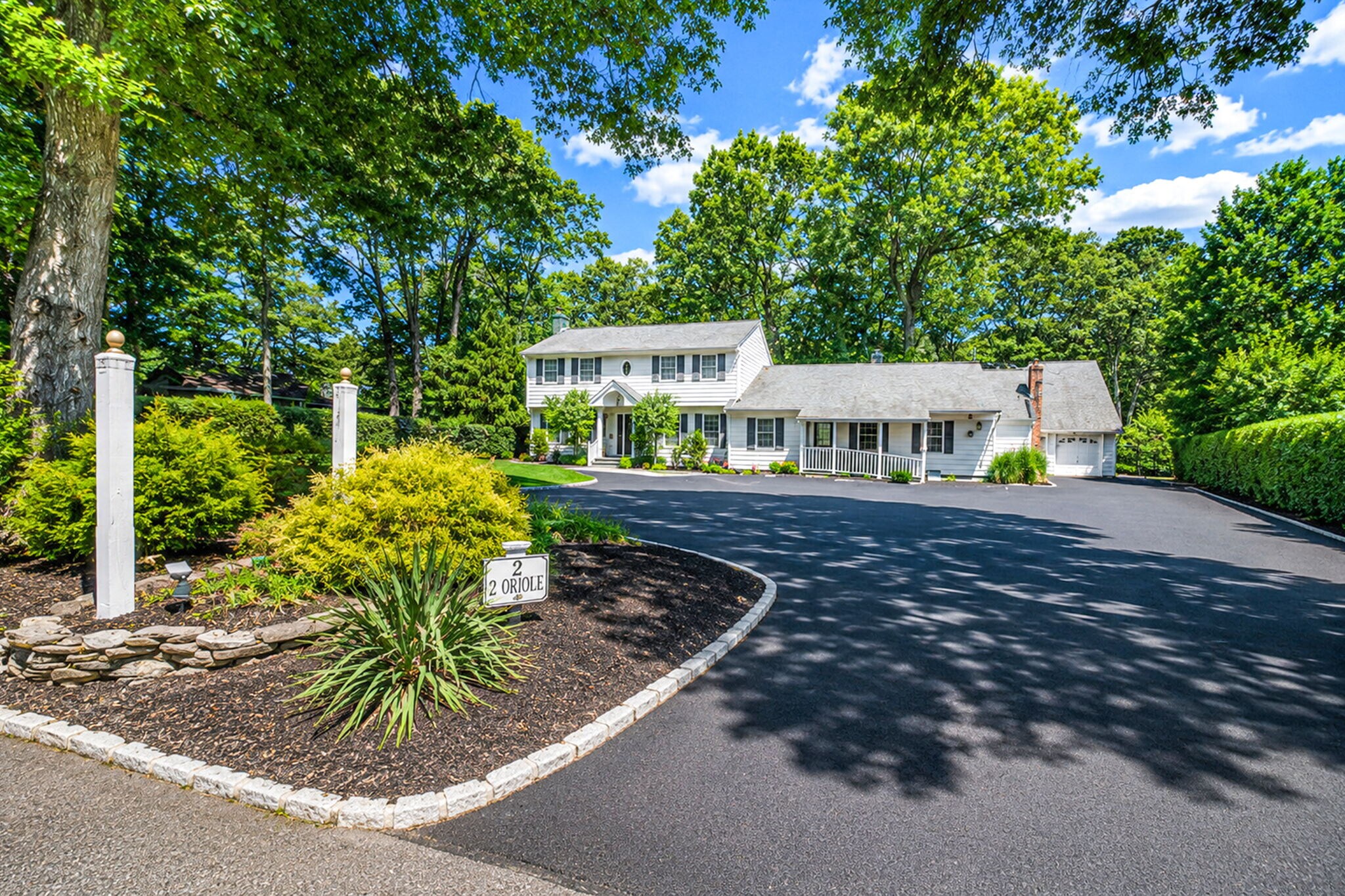 41 Echo Ave, Miller Place, NY à louer Photo de l’immeuble– Image 1 sur 24