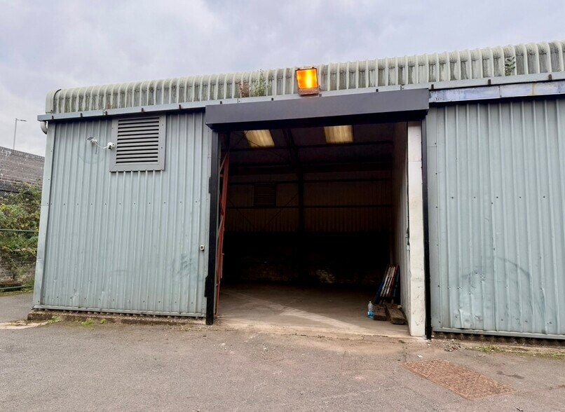 Wednesfield road, Wolverhampton à louer - Photo de l’immeuble – Image 3 sur 8