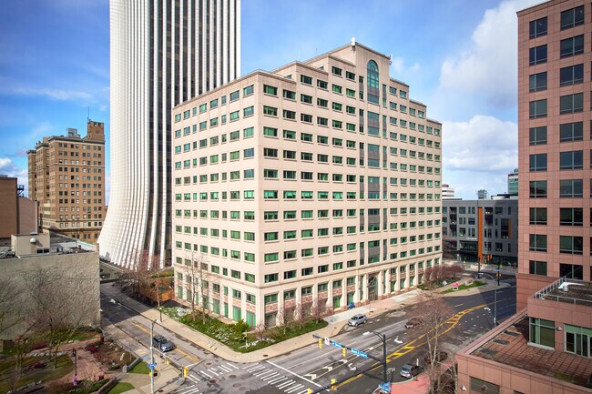 Plus de détails pour 75 S Clinton Ave, Rochester, NY - Bureau à vendre