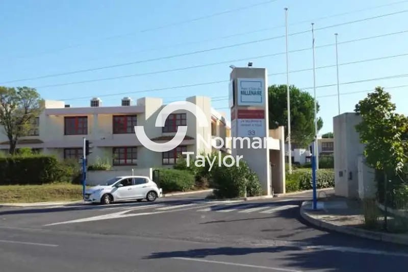 Bureau dans Montpellier à louer - Photo de l’immeuble – Image 2 sur 4