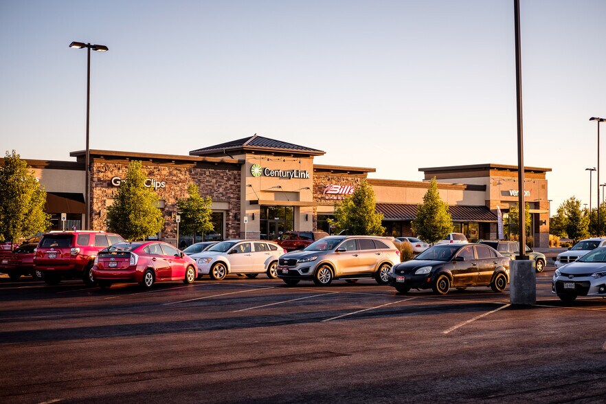 S 25th E, Idaho Falls, ID à louer - Photo principale – Image 1 sur 4