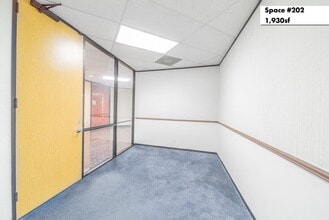 1880 S Dairy Ashford Rd, Houston, TX à louer Hall d’entrée– Image 2 sur 4