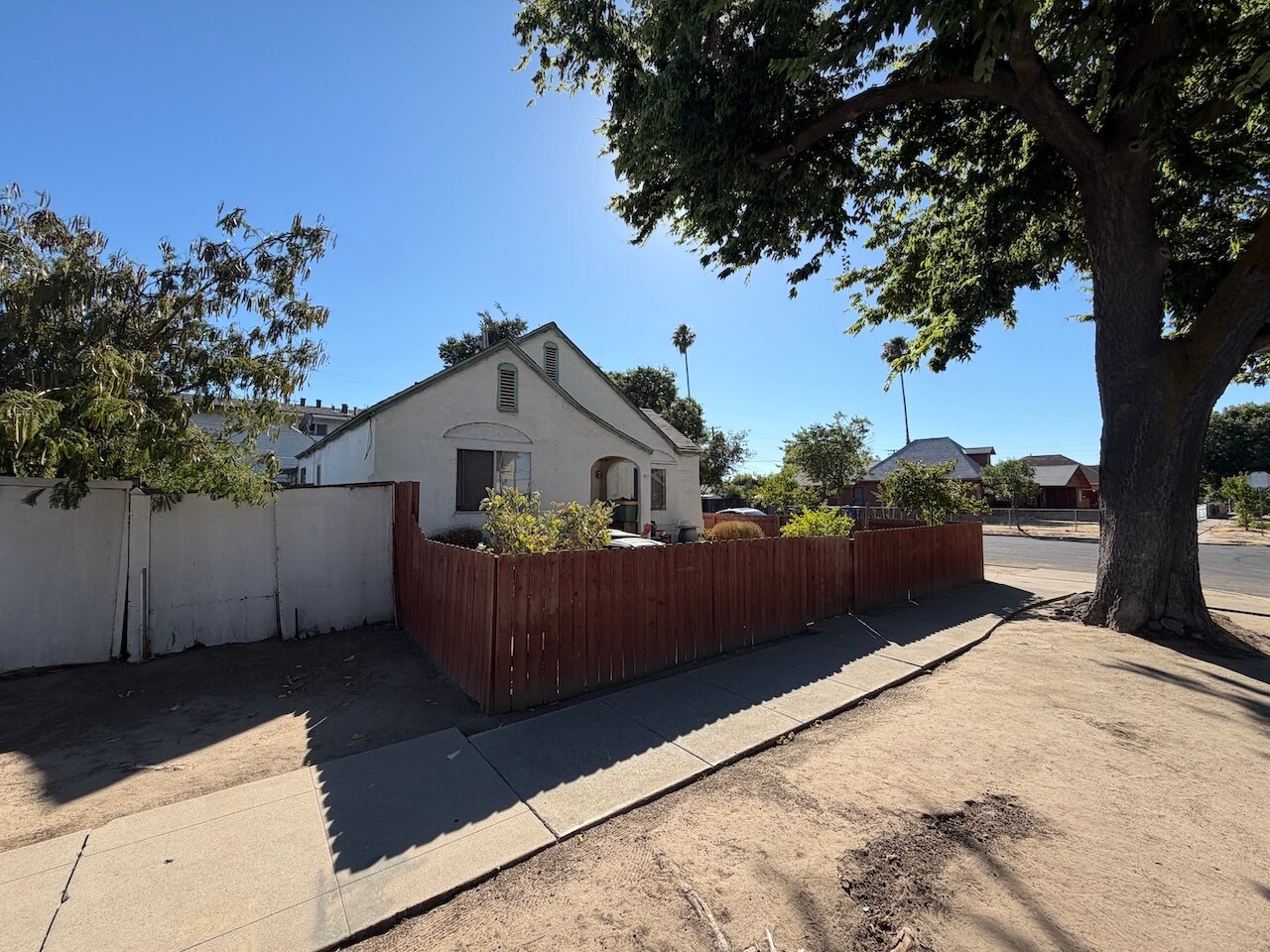 314 J St, Modesto, CA à vendre Photo principale– Image 1 sur 8