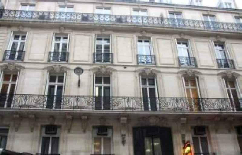 122 Rue La Boétie, Paris à louer - Photo de l’immeuble – Image 1 sur 1