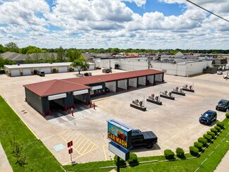 Plus de détails pour 3835 Central, Wichita, KS - Spécialisé à vendre
