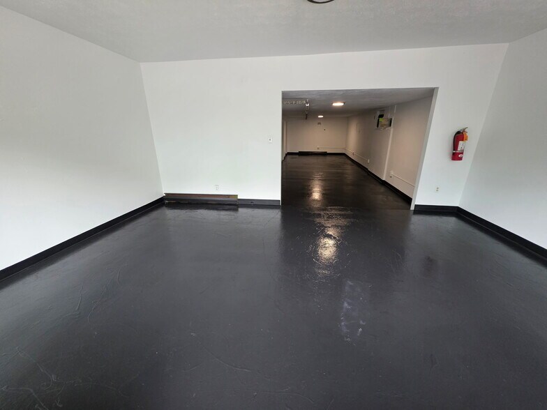 1812 S Braddock Ave, Pittsburgh, PA à louer - Photo de l’immeuble – Image 3 sur 9