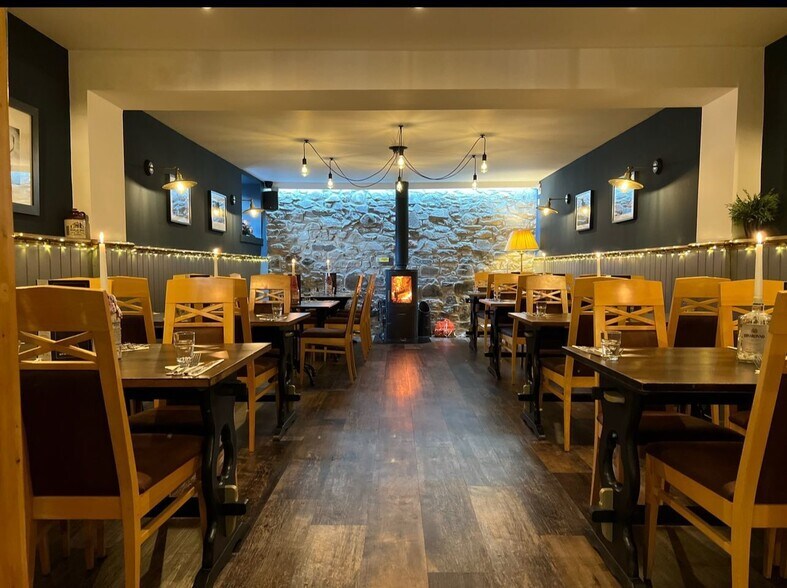 Main St, Perth à vendre - Photo de l’immeuble – Image 3 sur 14