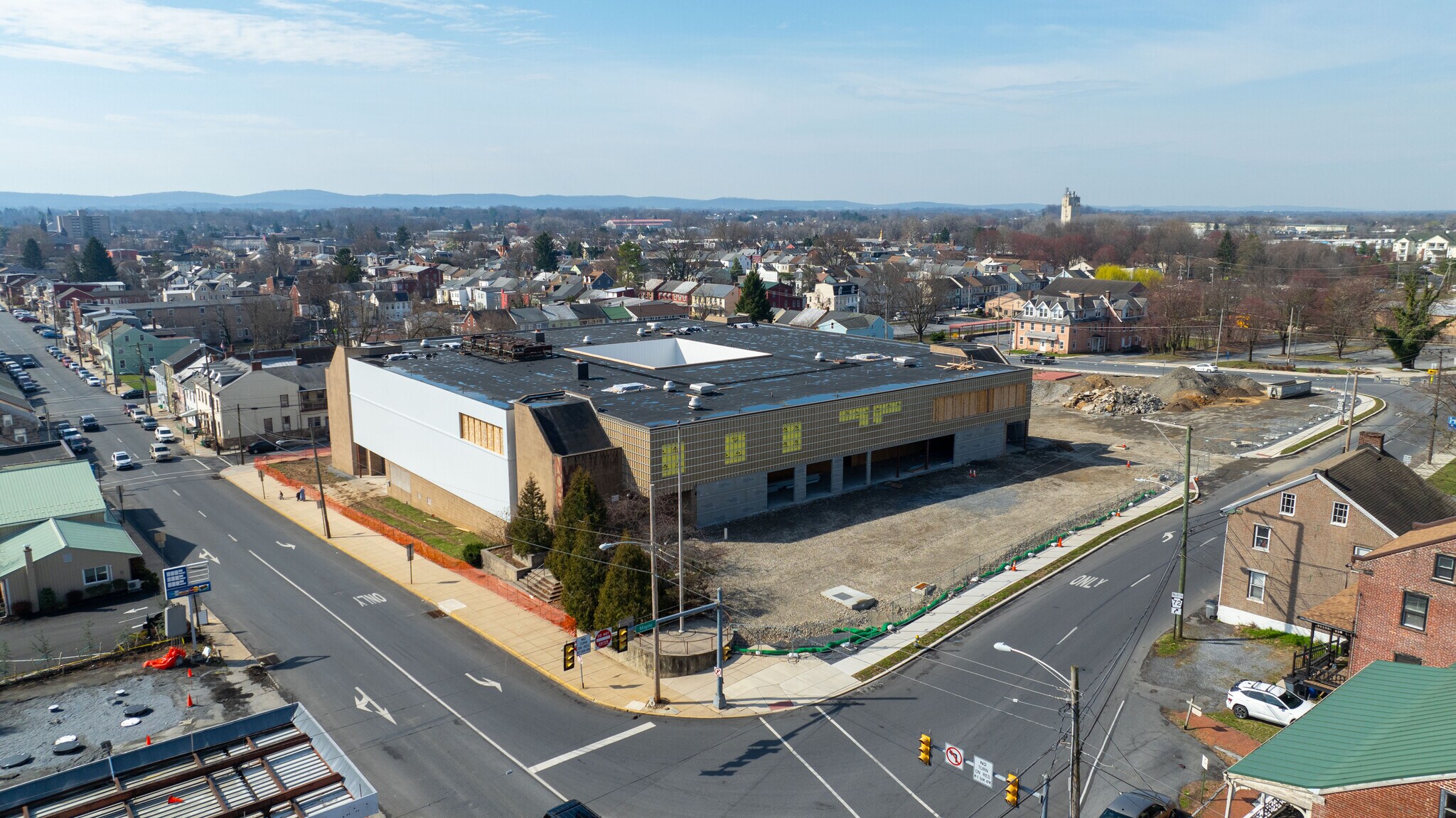 900 Maple Street, Lebanon, PA à louer Photo de l’immeuble– Image 1 sur 2