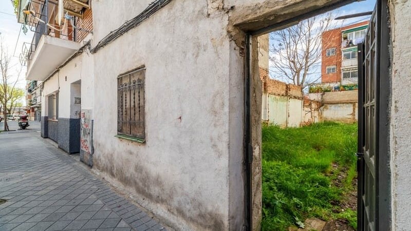 Calle De Peironcely, 36, Madrid, Madrid à vendre - Photo de la construction – Image 2 sur 3