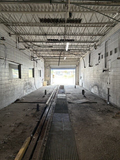 Car Wash & Quick Lube Redevelopment portefeuille de 2 biens à vendre sur LoopNet.fr Photo de l’immeuble– Image 1 sur 3