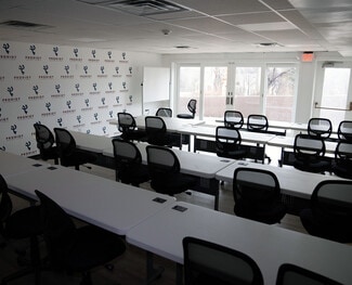 Plus de détails pour 243 Route 100, Somers Township, NY - Bureau, Local commercial à louer