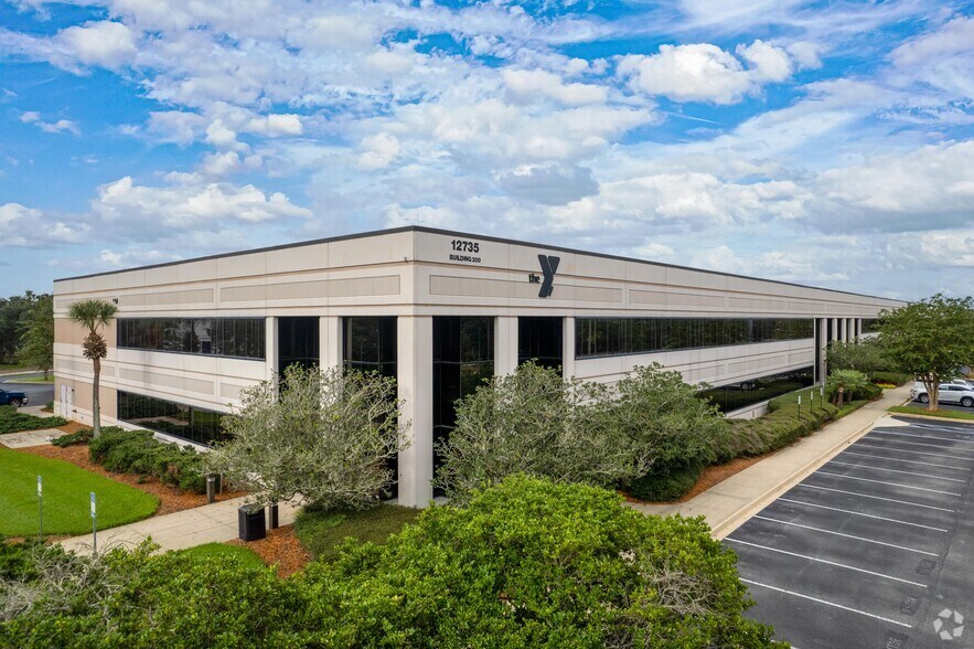 12735 Gran Bay Pky W, Jacksonville, FL à vendre - Photo de l’immeuble – Image 2 sur 8