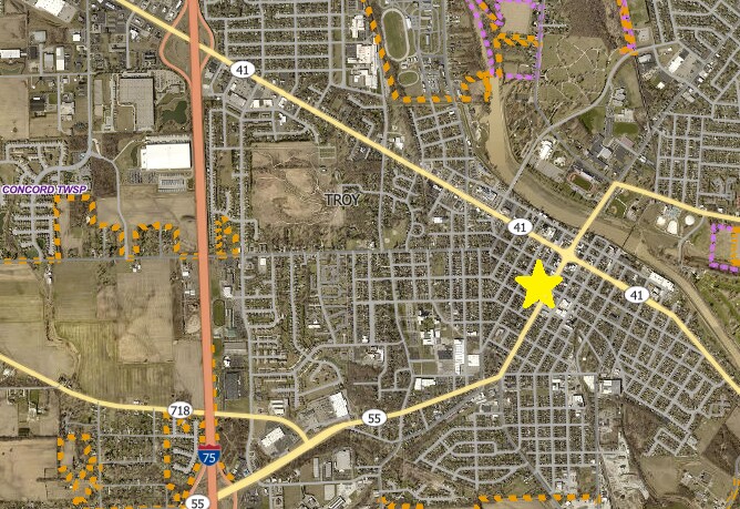 206 S Market St, Troy, OH à vendre - Photo de l’immeuble – Image 2 sur 2