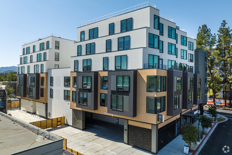 1380 N California Blvd, Walnut Creek, CA à louer - Photo principale – Image 1 sur 55