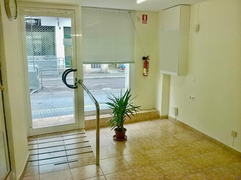 Local commercial dans Sitges, Barcelona à louer - Photo intérieure – Image 2 sur 2