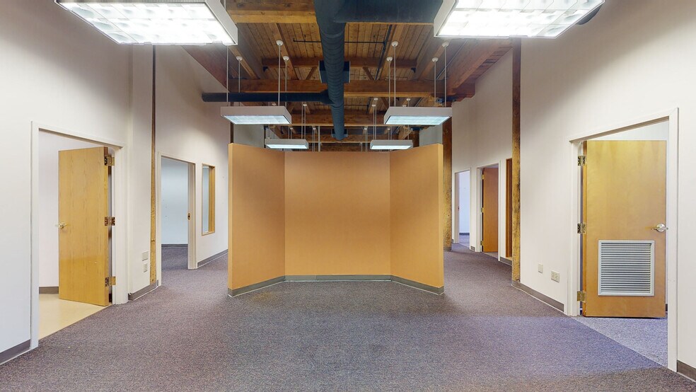 290 Pratt St, Meriden, CT à louer - Numérisation 3D Matterport – Image 3 sur 49