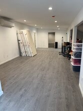 533 Montauk Hwy, East Moriches, NY à louer Photo intérieure– Image 2 sur 8