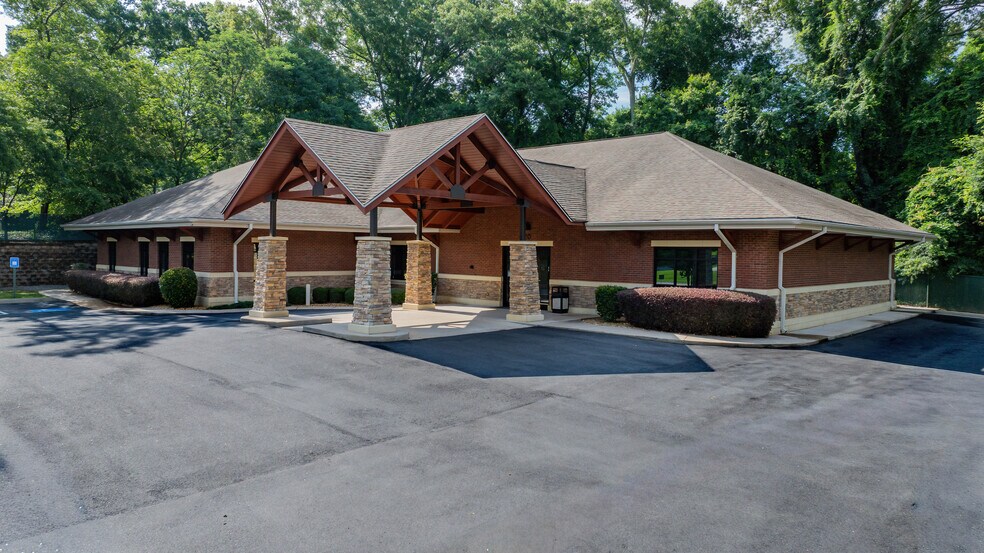 220 Rock St, Griffin, GA à vendre - Photo de l’immeuble – Image 1 sur 7