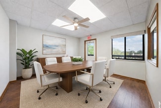 Plus de détails pour 2335 tamiami Trl N, Naples, FL - Bureau à louer