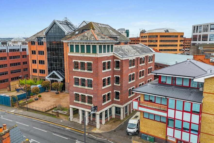 Lowlands Rd, Harrow à louer - Photo de l’immeuble – Image 2 sur 16