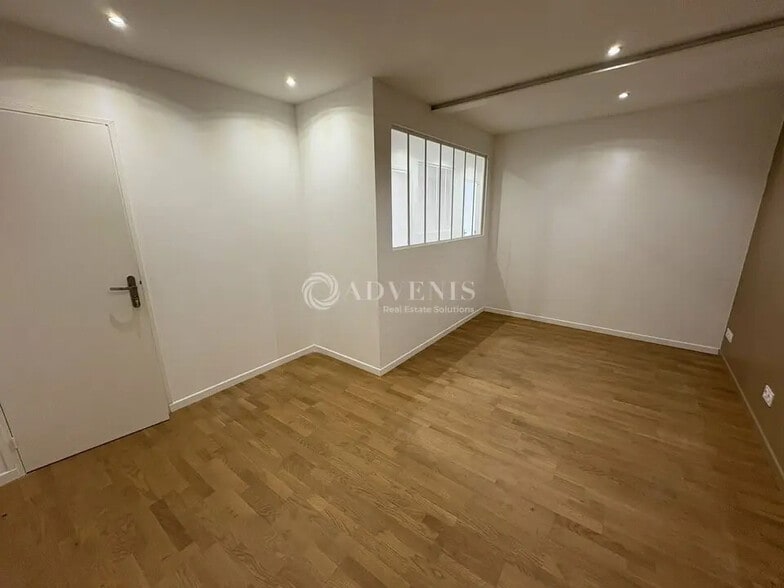 Bureau dans Paris à louer - Photo de l’immeuble – Image 3 sur 10