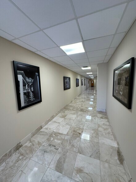 824 US Highway 1, North Palm Beach, FL à louer - Photo intérieure – Image 3 sur 8
