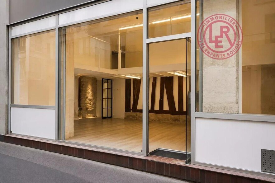 Local commercial dans Paris à vendre - Photo de l’immeuble – Image 1 sur 3