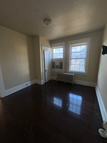 506 Highland Ave SW, Roanoke, VA à vendre - Photo intérieure – Image 3 sur 6