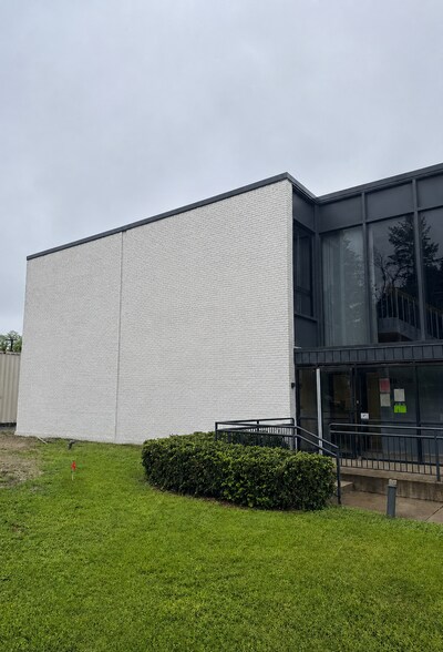 1920 McKinley Ave, Mishawaka, IN à vendre - Photo de l’immeuble – Image 2 sur 23