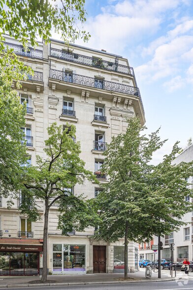 Local commercial dans Paris à louer - Photo de l’immeuble – Image 3 sur 5
