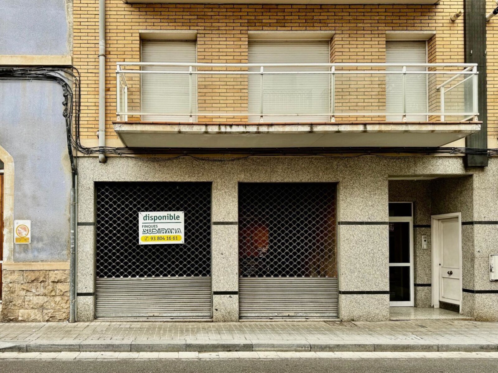 Local commercial dans Igualada, Barcelona à louer Photo principale– Image 1 sur 3