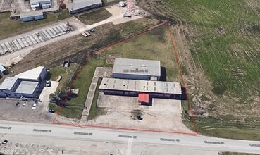 603 Commerce St, Clute, TX à louer Photo intérieure– Image 1 sur 2