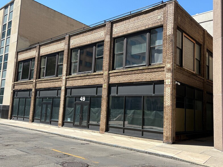 49 Stone St, Rochester, NY à louer - Photo de l’immeuble – Image 2 sur 17