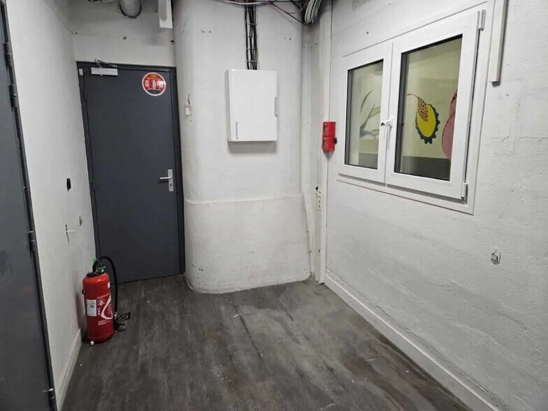 Bureau dans Vanves à louer - Photo de l’immeuble – Image 3 sur 33