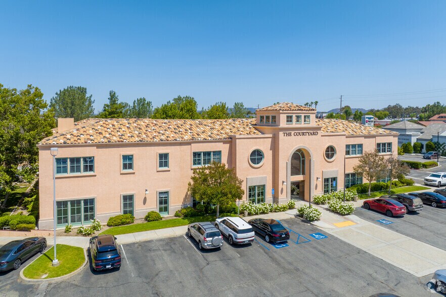 27349 Jefferson Ave, Temecula, CA à louer - Photo principale – Image 2 sur 8