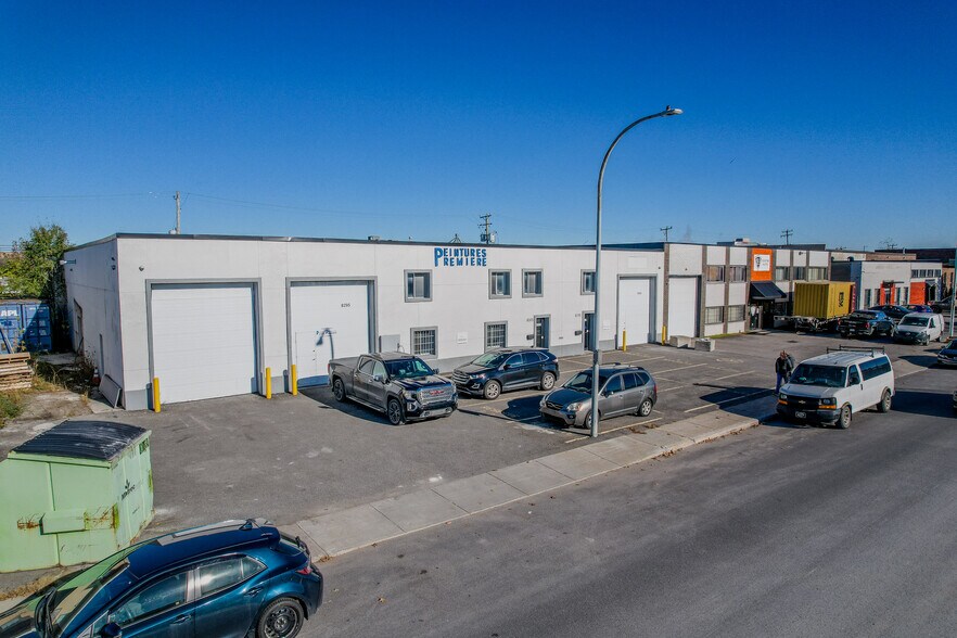 8295-8305 Creusot Rue, Montréal, QC à vendre - Photo principale – Image 1 sur 10