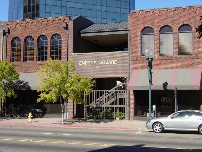 212 Texas St, Shreveport, LA à louer - Photo de l’immeuble – Image 3 sur 5