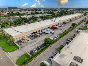 8200-8358 NW 30th Ter, Doral, FL - Vue aérienne vue de carte - Image1