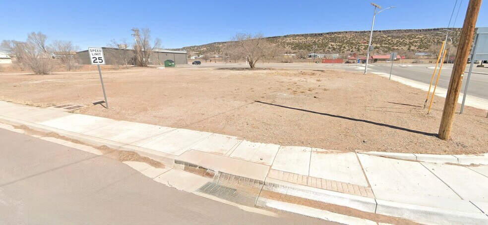 6 Airport rd, Milan, NM à vendre - Photo de l’immeuble – Image 2 sur 2