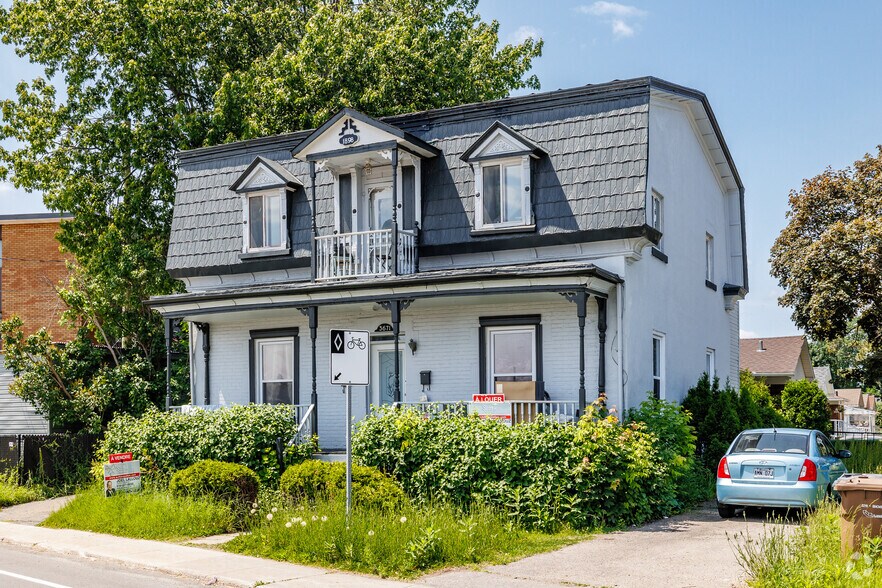 3671-3671A Ch Du Souvenir, Laval, QC à vendre - Photo de l’immeuble – Image 1 sur 2
