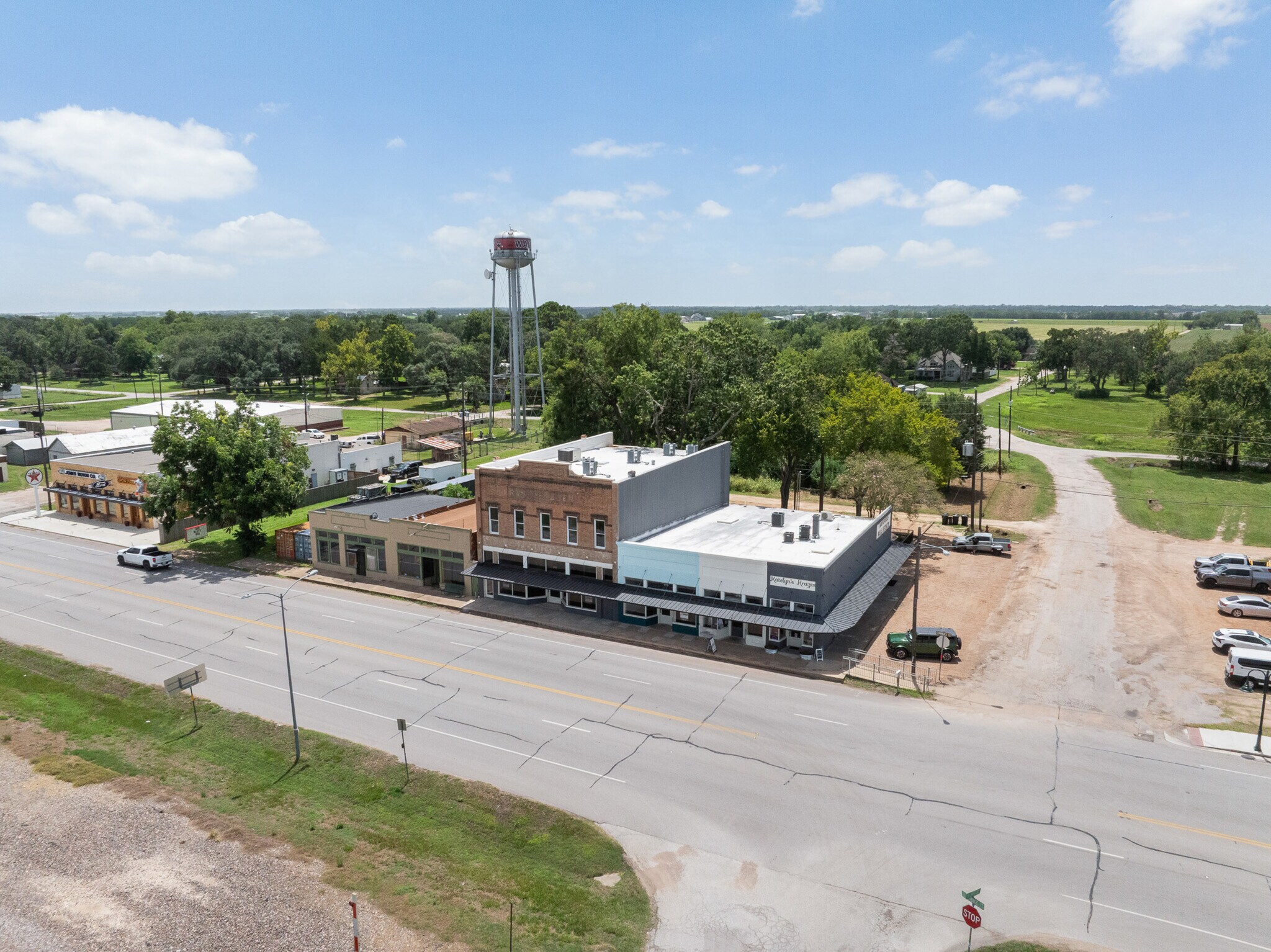 6321 Commerce St, Wallis, TX à louer Aérien– Image 1 sur 10