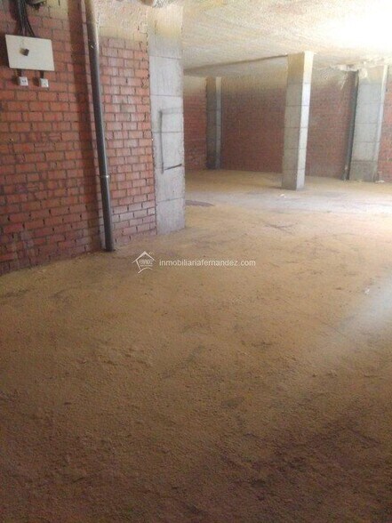 Local commercial dans Cáceres, Cáceres à vendre - Photo de l’immeuble – Image 1 sur 8