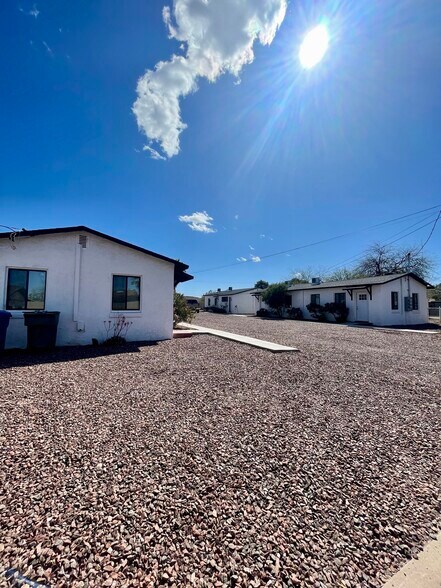 2714 N Hopi Pl, Tucson, AZ à vendre - Photo de l’immeuble – Image 1 sur 20