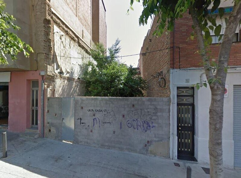 Terrain dans Badalona, Barcelona à vendre - Photo de l’immeuble – Image 2 sur 4