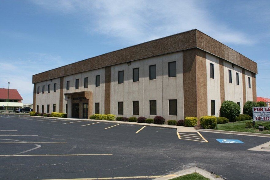 13720 E 42nd Ter, Independence, MO à vendre - Photo de l’immeuble – Image 2 sur 12