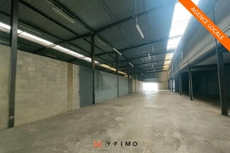 Plus de détails pour Local d'activités à louer