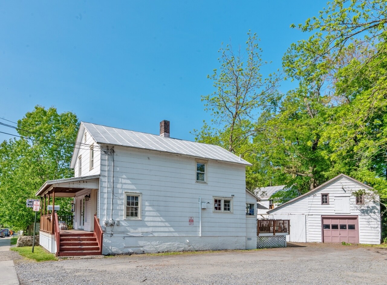 17 S Chestnut St, New Paltz, NY à vendre Photo de l’immeuble– Image 1 sur 19