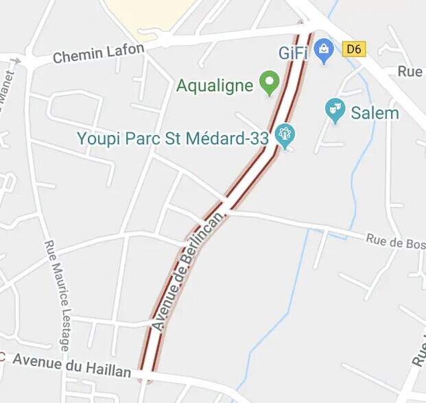 Local d’activités dans Saint-Médard-en-Jalles à louer - Photo de l’immeuble – Image 2 sur 2