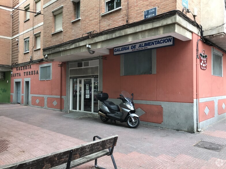 Calle Santa Teresa, 3, Alcalá de Henares, Madrid à vendre - Photo de l’immeuble – Image 3 sur 3